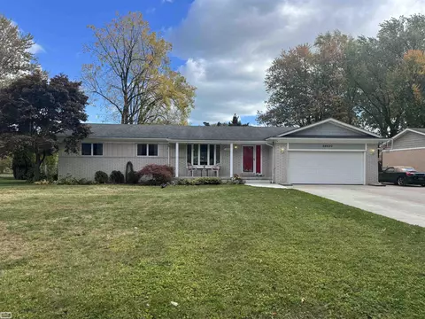 38530 Long, Harrison Township, MI 48045