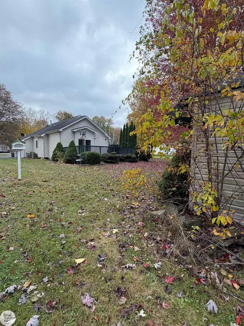 Exterior - 9560 Folkert, Algonac, MI 48001 photo 13 of 15