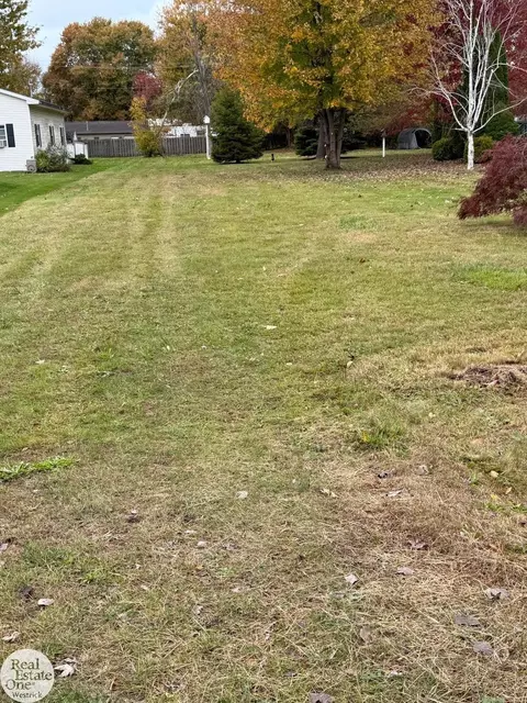 Exterior - 9560 Folkert, Algonac, MI 48001 photo 6 of 15