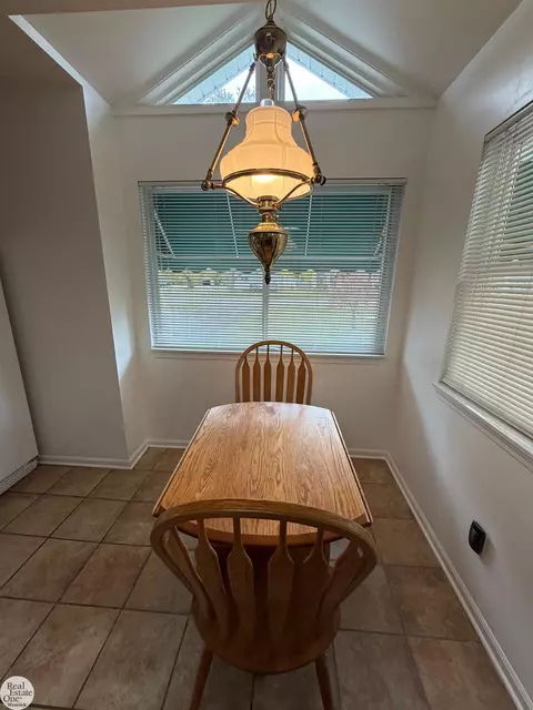 Dining - 9560 Folkert, Algonac, MI 48001 photo 2 of 2