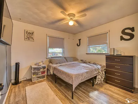 Bedroom - 729 Lavender, Monroe, MI 48162 photo 2 of 5