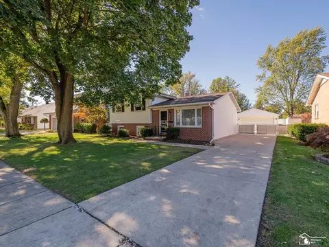 729 Lavender, Monroe, MI 48162
