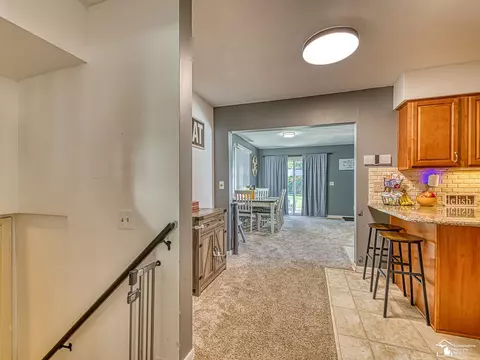 Entry Way - 729 Lavender, Monroe, MI 48162 photo 3 of 3