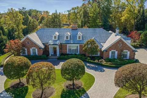 355 Martell, Bloomfield Hills, MI 48304