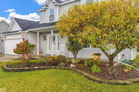 Exterior - 1194 Emerald Frst, Davison, MI 48423 photo 5 of 16