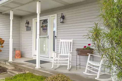 Exterior - 1194 Emerald Frst, Davison, MI 48423 photo 7 of 16