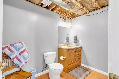Bath - 1194 Emerald Frst, Davison, MI 48423 photo 5 of 5