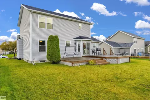 Exterior - 1194 Emerald Frst, Davison, MI 48423 photo 10 of 16
