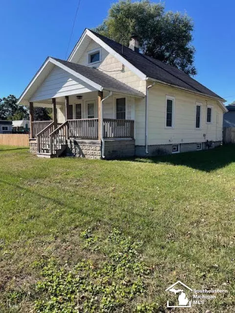 8237 Lewis, Temperance, MI 48182