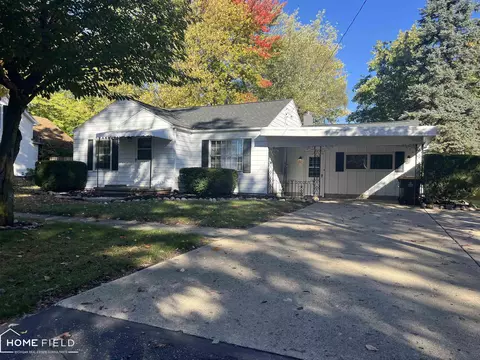 514 Jackson, Chesaning, MI 48616