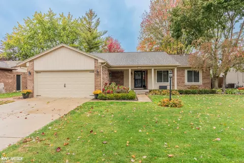 51635 Laurel Oak, Chesterfield, MI 48047