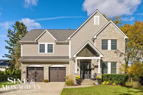 2113 Yorkshire, Birmingham, MI 48009