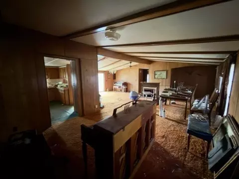Entry Way - 10411 Cady, Jackson, MI 49201 photo 1 of 3