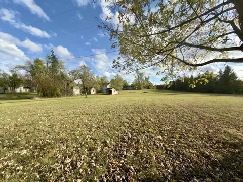 Exterior - 10411 Cady, Jackson, MI 49201 photo 3 of 6
