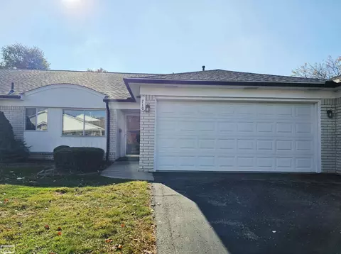 710 Country Clb, Saint Clair Shores, MI 48082