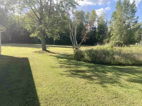 Exterior - 542 Silver, Gladwin, MI 48624 photo 5 of 13