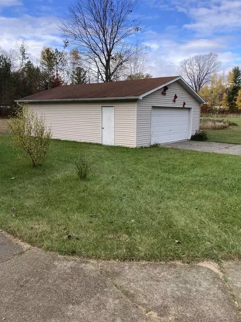 Other - 542 Silver, Gladwin, MI 48624 photo 3 of 13