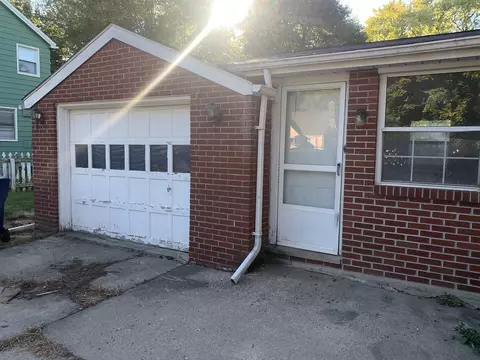 Exterior - 406 S Lynch, Flint, MI 48503 photo 5 of 6