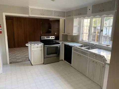 Kitchen - 406 S Lynch, Flint, MI 48503 photo 1 of 3