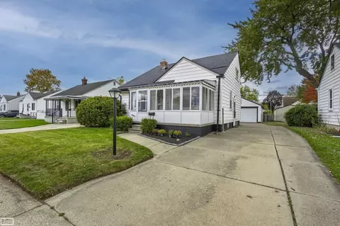 19162 Eastland, Roseville, MI 48066