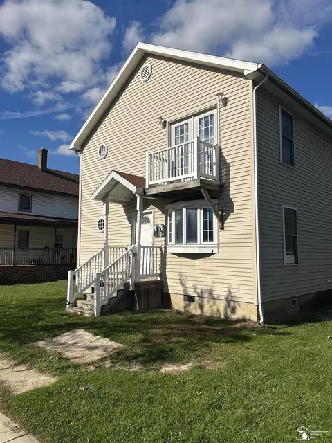 724 W Front, Monroe, MI 48161