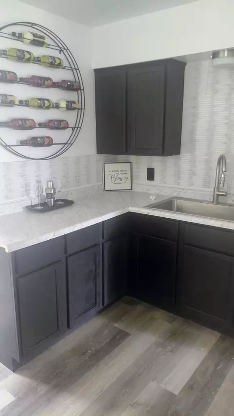 Kitchen - 652 Huron, Flint, MI 48507 photo 7 of 8