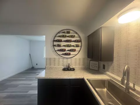 Kitchen - 652 Huron, Flint, MI 48507 photo 4 of 8