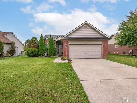 12240 Spencer, Carleton, MI 48117