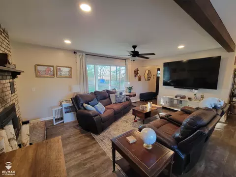 9503 Vernon, Bancroft, MI 48414 photo 5