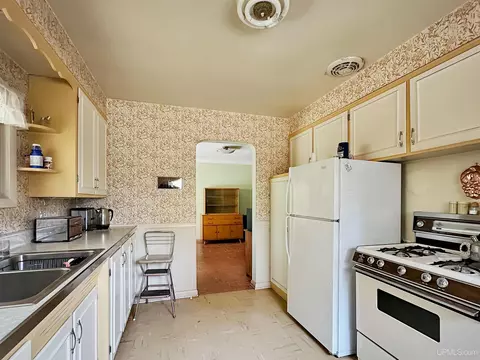 5478 18th, Escanaba, MI 49829 photo 8