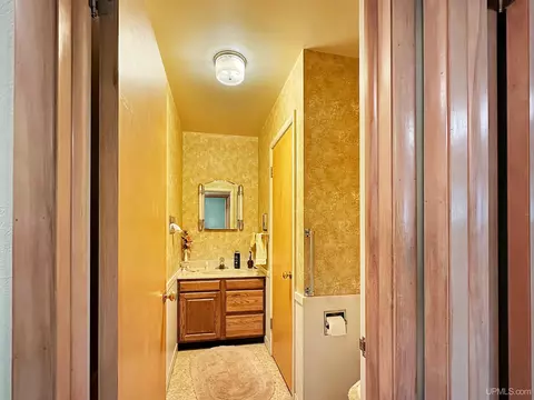 5478 18th, Escanaba, MI 49829 photo 12