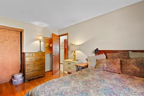 110 E South, Adrian, MI 49221 photo 12