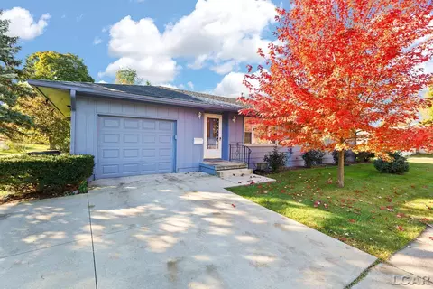 110 E South, Adrian, MI 49221 photo 3
