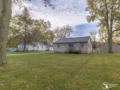 1023 Watson, Erie, MI 48133