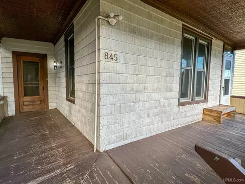 845 N N Pne, Ishpeming, MI 49849 photo 7