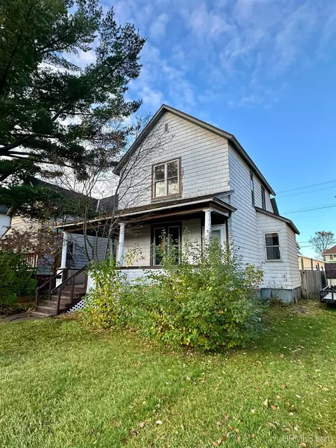 845 N N Pne, Ishpeming, MI 49849 photo 3