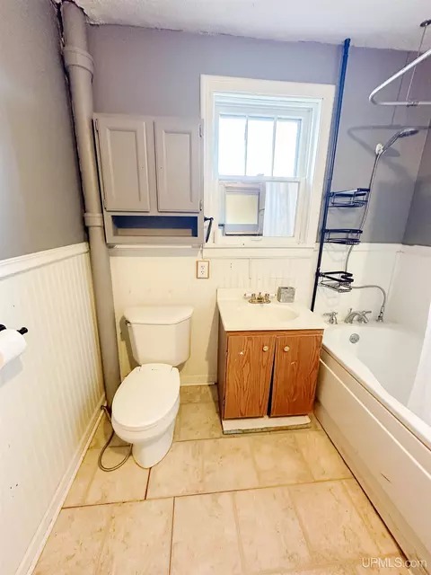 845 N N Pne, Ishpeming, MI 49849 photo 13