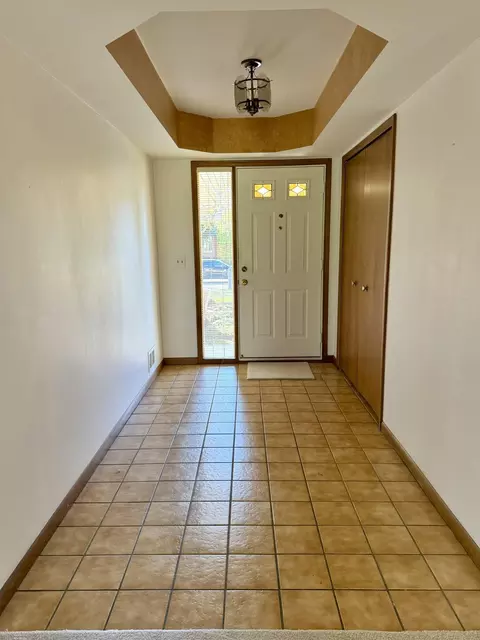Entry Way - 177 Eckford, Troy, MI 48085 photo 1 of 1