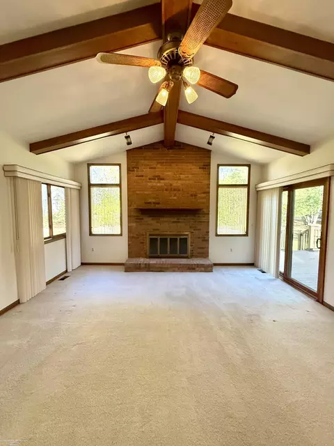 Living - 177 Eckford, Troy, MI 48085 photo 2 of 4