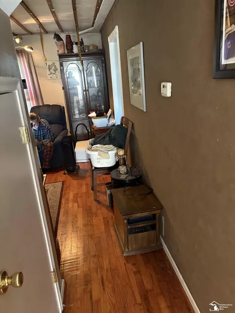 3274 W Albain, Monroe, MI 48161 photo 7