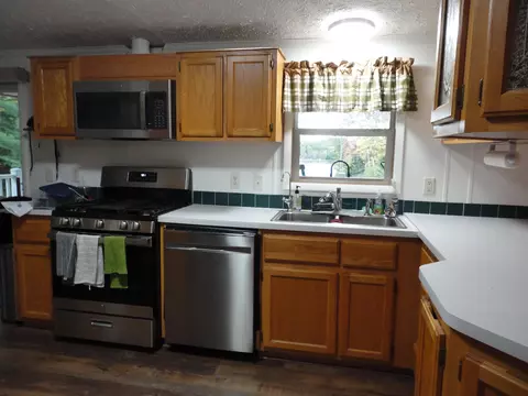 Kitchen - 3200 Cedar Shores Dr, Harrison, MI 48625 photo 3 of 6