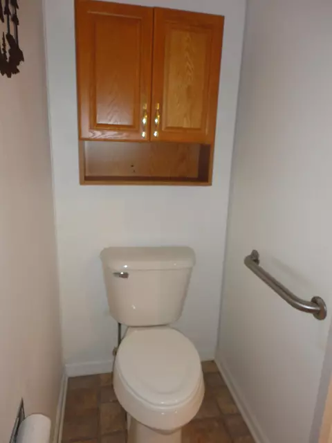 Bath - 3200 Cedar Shores Dr, Harrison, MI 48625 photo 1 of 6