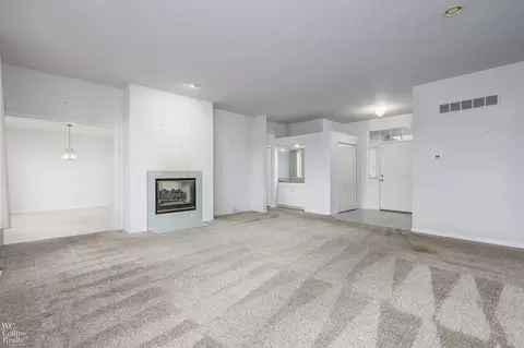 Living - 1840 Ash, Saint Clair, MI 48079 photo 2 of 3