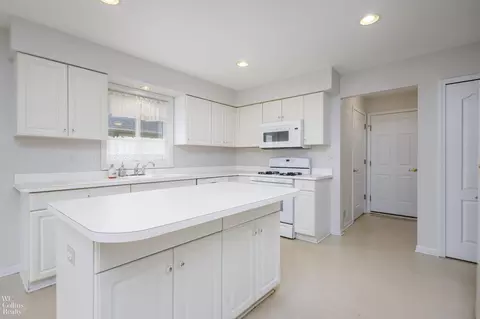 Kitchen - 1840 Ash, Saint Clair, MI 48079 photo 1 of 3