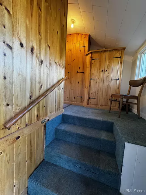 Entry Way - 322 E Fall, L'anse, MI 49946 photo 7 of 7