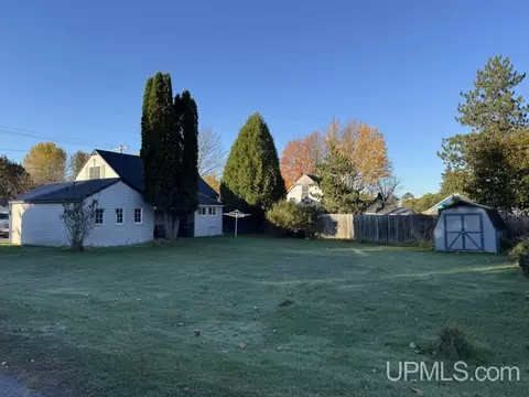 Exterior - 322 E Fall, L'anse, MI 49946 photo 6 of 6