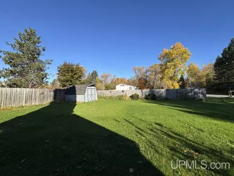 Exterior - 322 E Fall, L'anse, MI 49946 photo 3 of 6