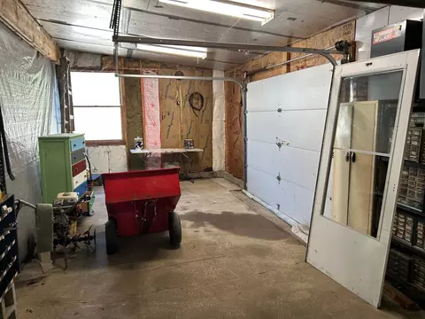 320 Williams, Perry, MI 48872 photo 43