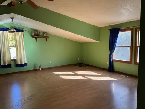 320 Williams, Perry, MI 48872 photo 21