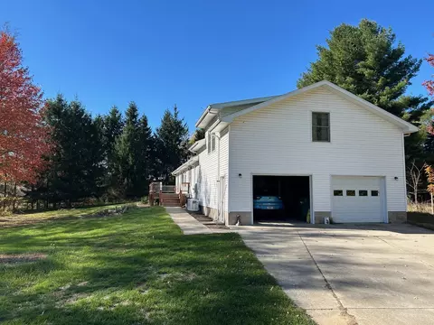 320 Williams, Perry, MI 48872 photo 9